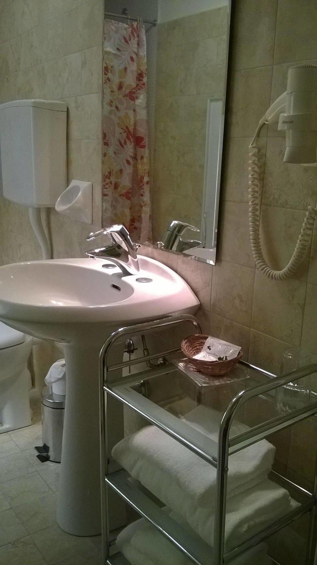 Hotel Cavour Верона Экстерьер фото