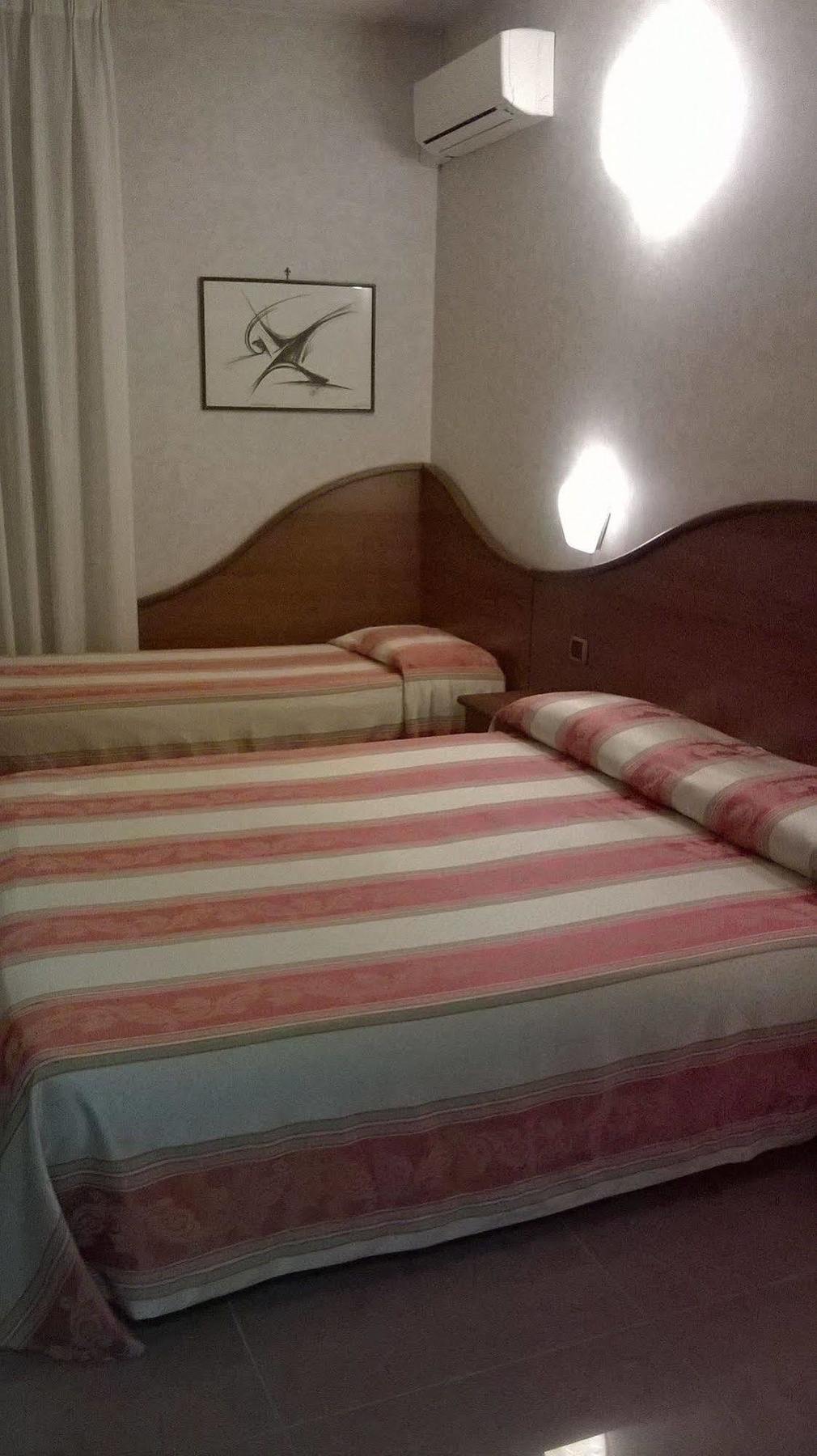 Hotel Cavour Верона Экстерьер фото