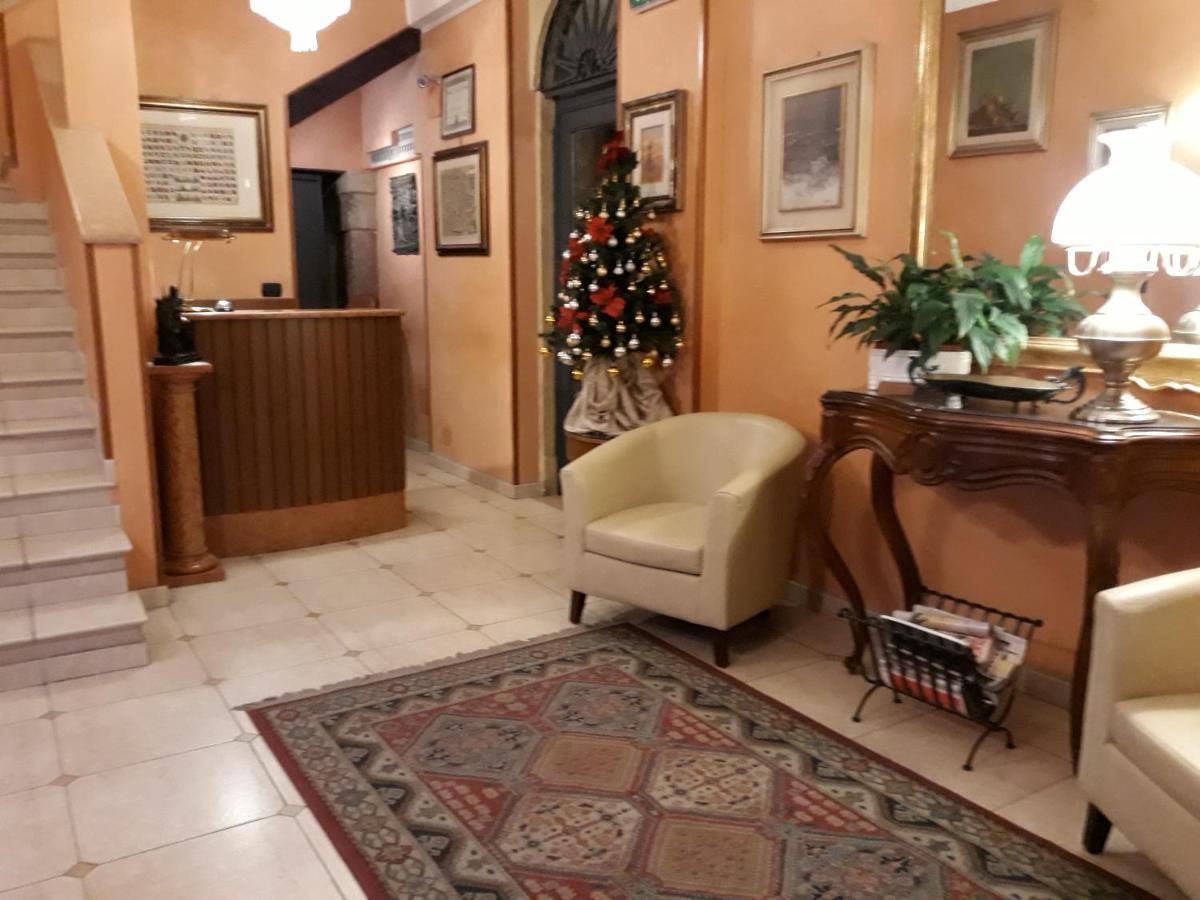Hotel Cavour Верона Экстерьер фото