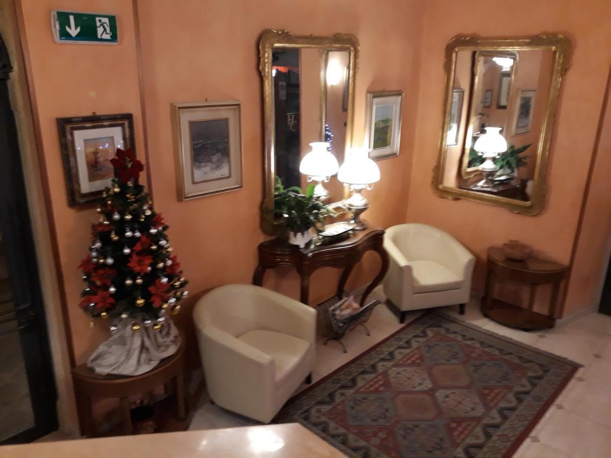Hotel Cavour Верона Экстерьер фото