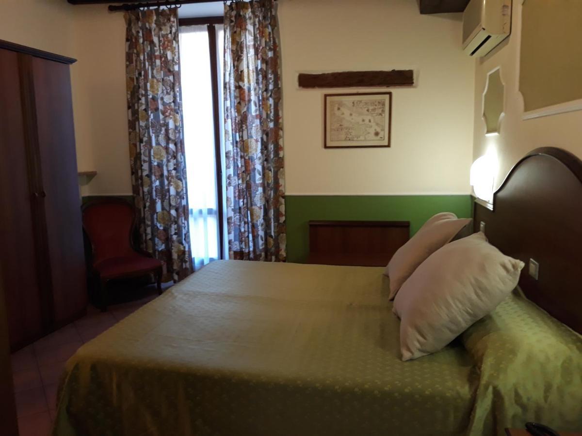 Hotel Cavour Верона Экстерьер фото