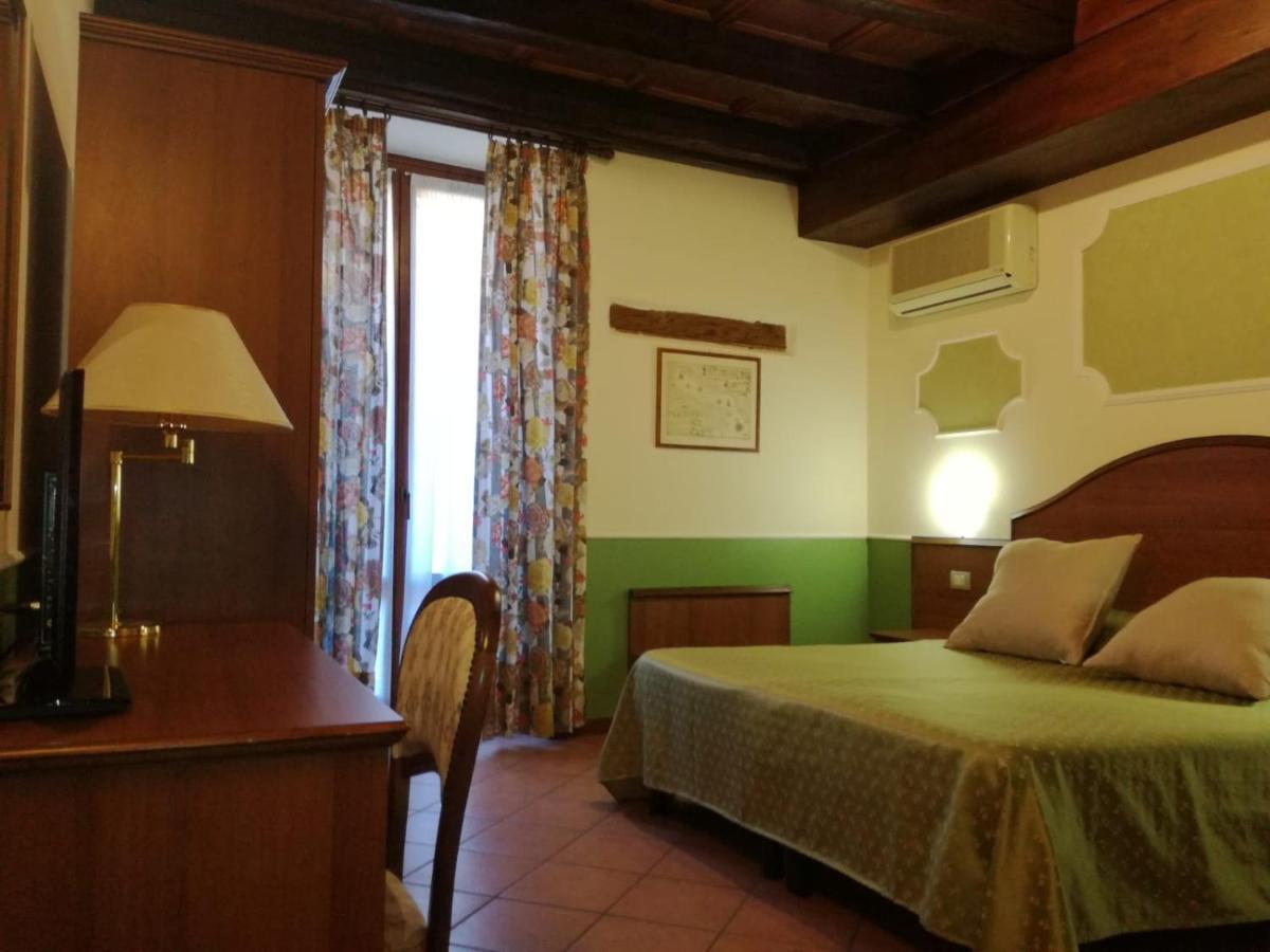 Hotel Cavour Верона Экстерьер фото