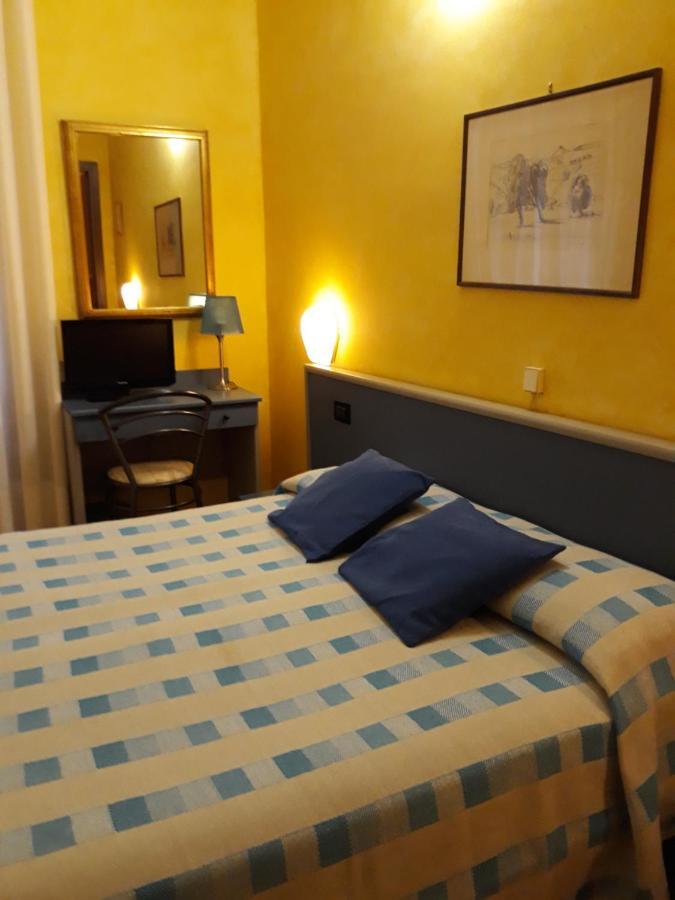 Hotel Cavour Верона Экстерьер фото