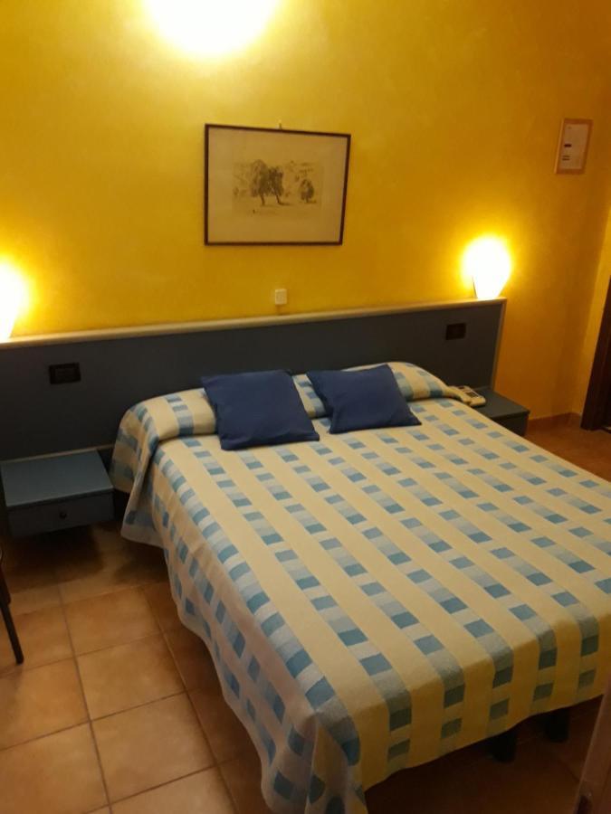 Hotel Cavour Верона Экстерьер фото