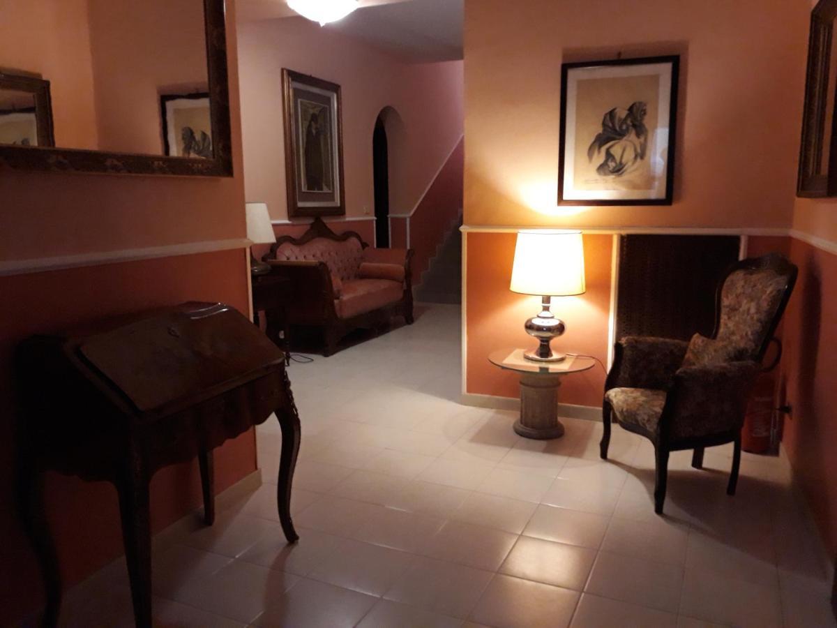 Hotel Cavour Верона Экстерьер фото